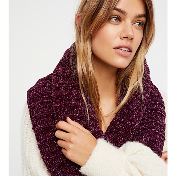 Free People Accessories - Free People • love bug chenille cowl